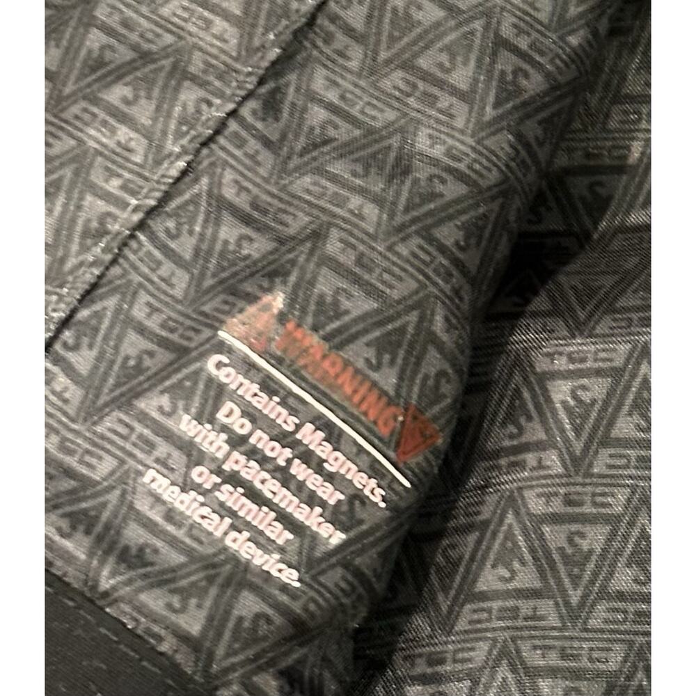 ScotteVest Men's L Quest Vest TEC Pockets Travel Gadgets Black RFID Tech Hooded - Picture 12 of 15